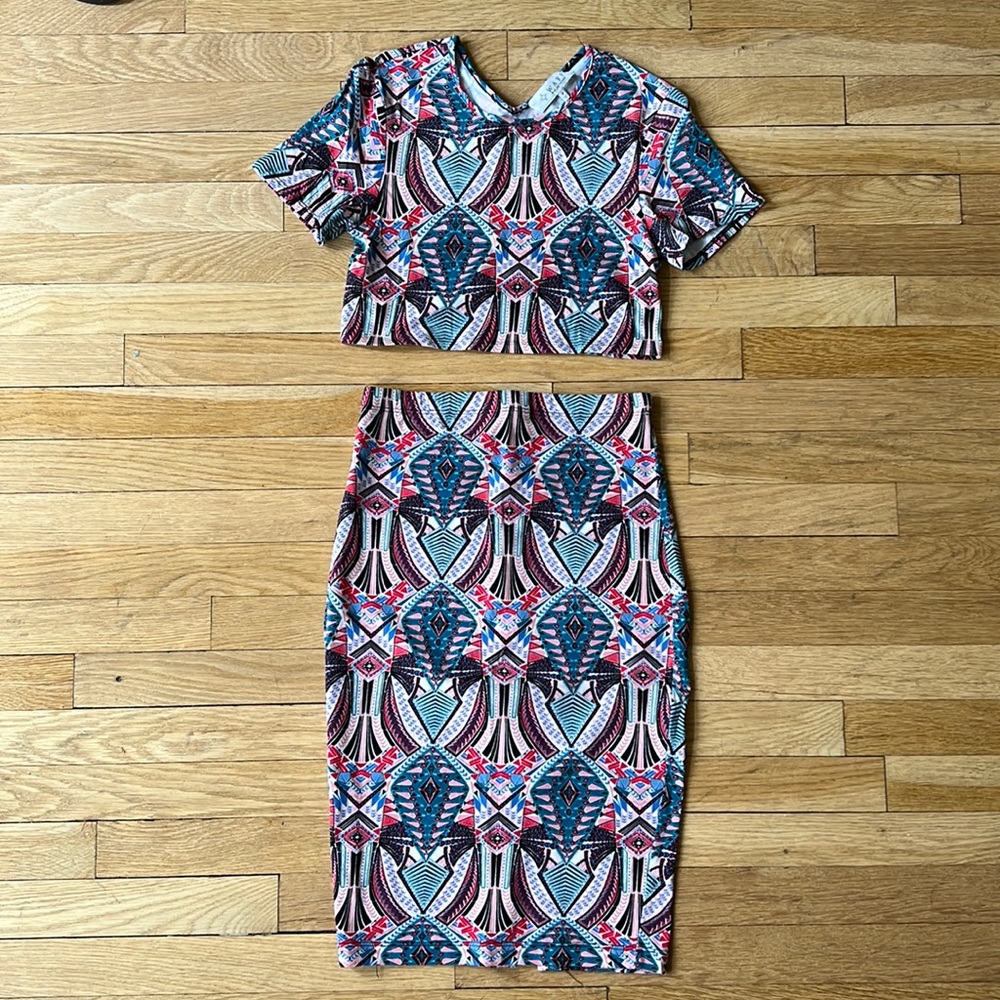 Crop top skirt set